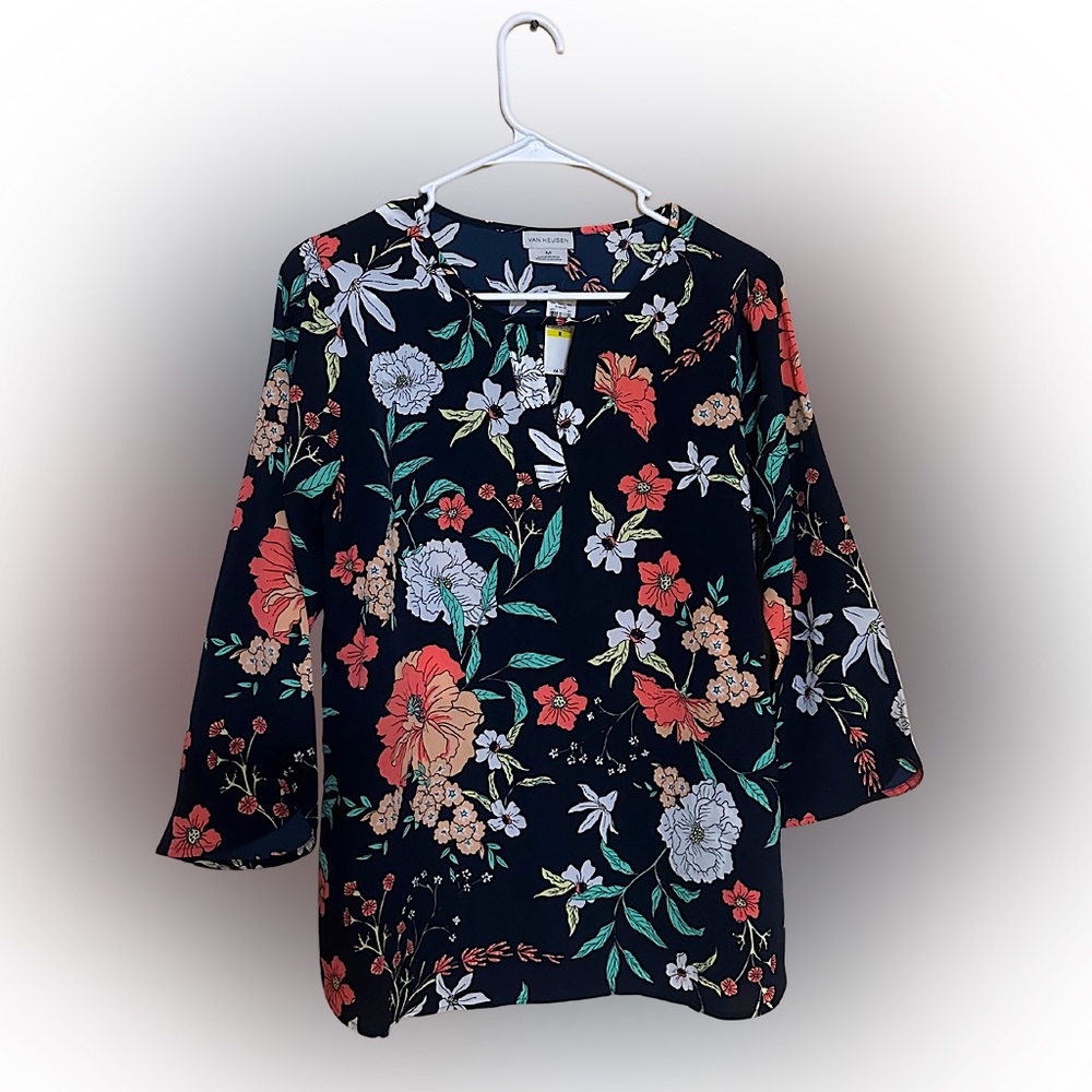 A new VAN HEUSEN shirt for women.